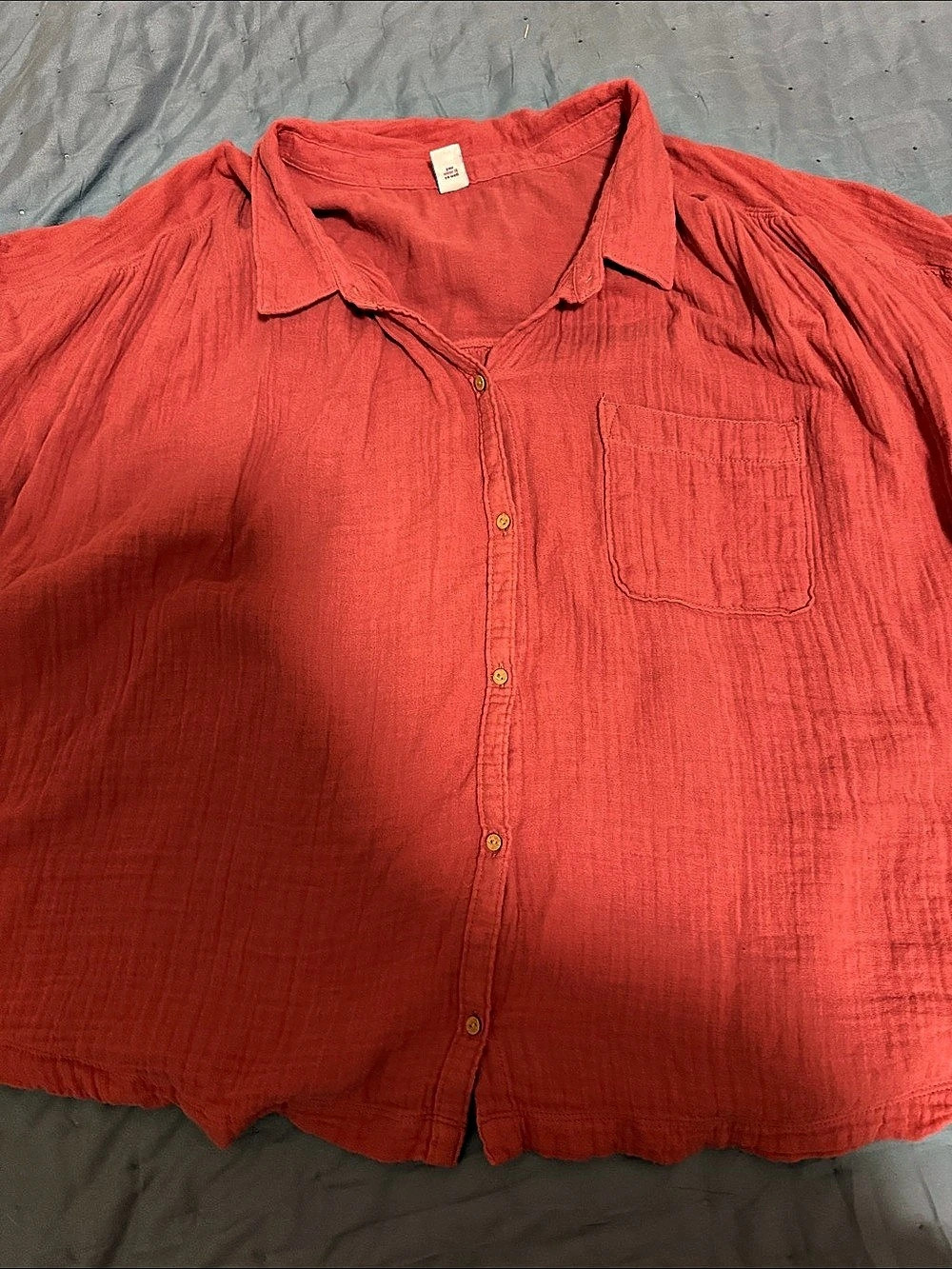 Old Navy Button Front Shirt in Red Size 2X Like New